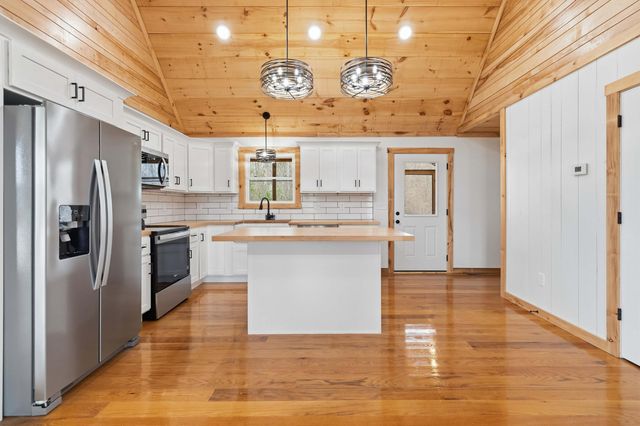 197 Pumpkin Creek Circle, Jamestown, KY 42629