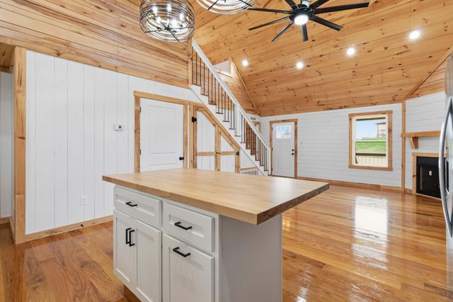 197 Pumpkin Creek Circle, Jamestown, KY 42629