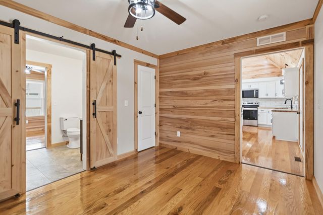 197 Pumpkin Creek Circle, Jamestown, KY 42629