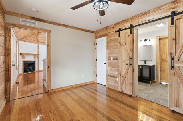 197 Pumpkin Creek Circle, Jamestown, KY 42629