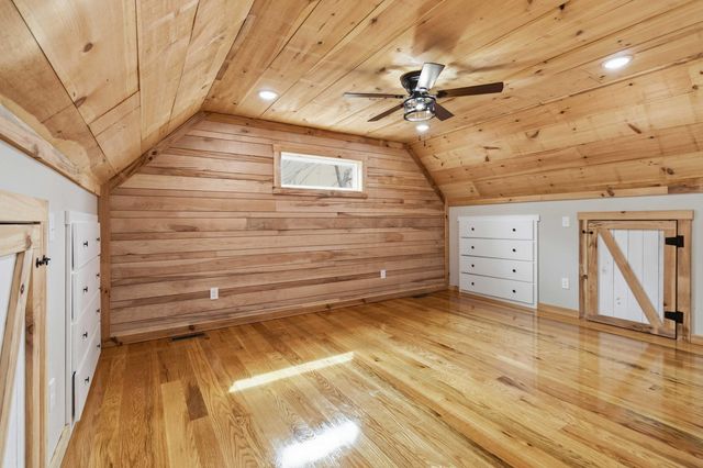 197 Pumpkin Creek Circle, Jamestown, KY 42629