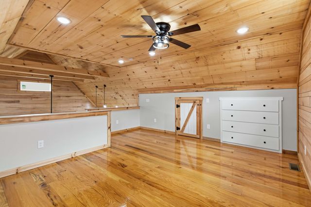 197 Pumpkin Creek Circle, Jamestown, KY 42629