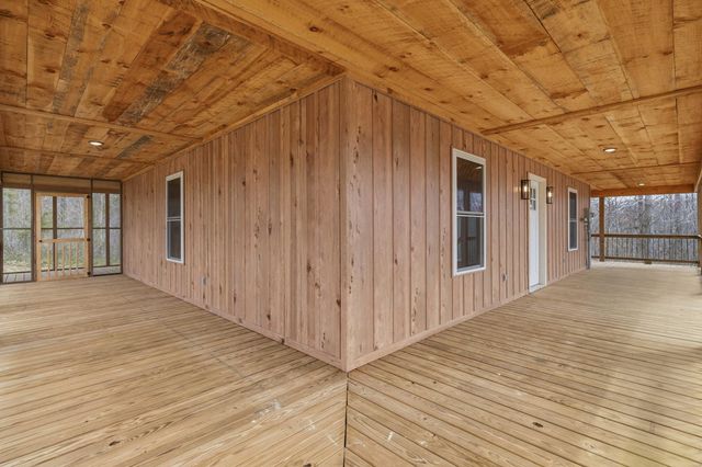 197 Pumpkin Creek Circle, Jamestown, KY 42629