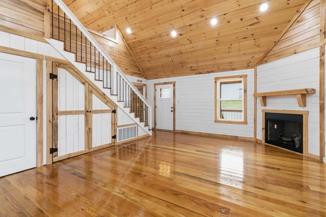 197 Pumpkin Creek Circle, Jamestown, KY 42629