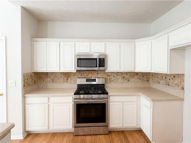 404 Eaglet Court, Mcdonough, GA 30253