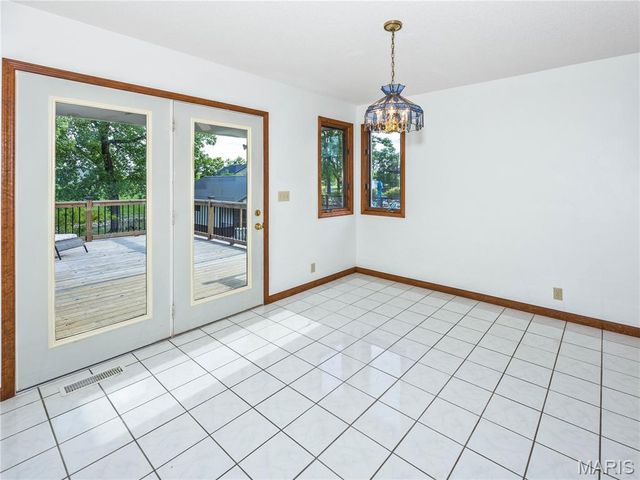1759 Fountainbleu Drive, Worden, IL 62097