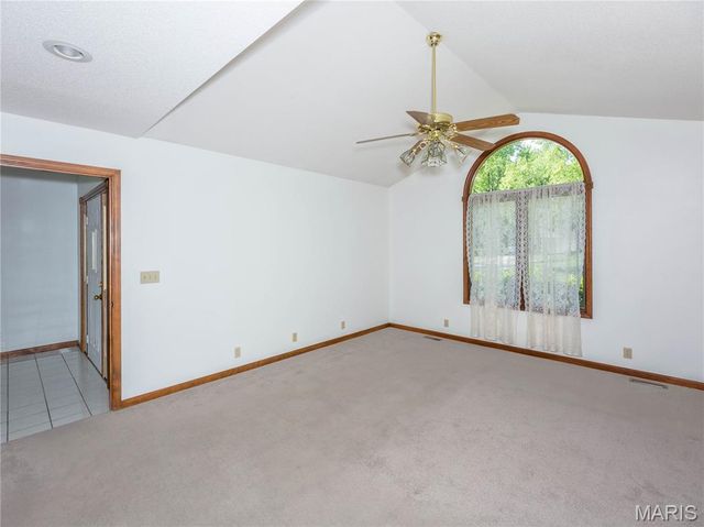 1759 Fountainbleu Drive, Worden, IL 62097