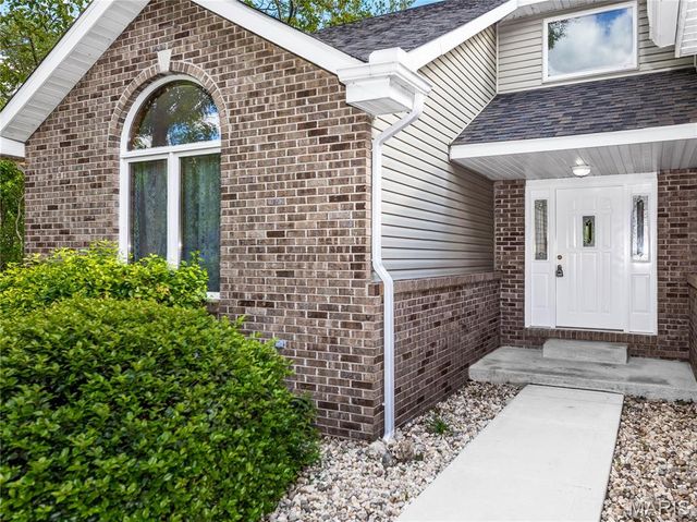 1759 Fountainbleu Drive, Worden, IL 62097