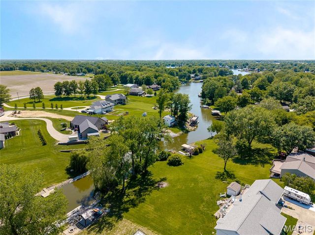1759 Fountainbleu Drive, Worden, IL 62097