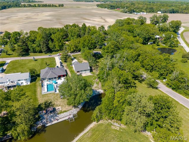 1759 Fountainbleu Drive, Worden, IL 62097
