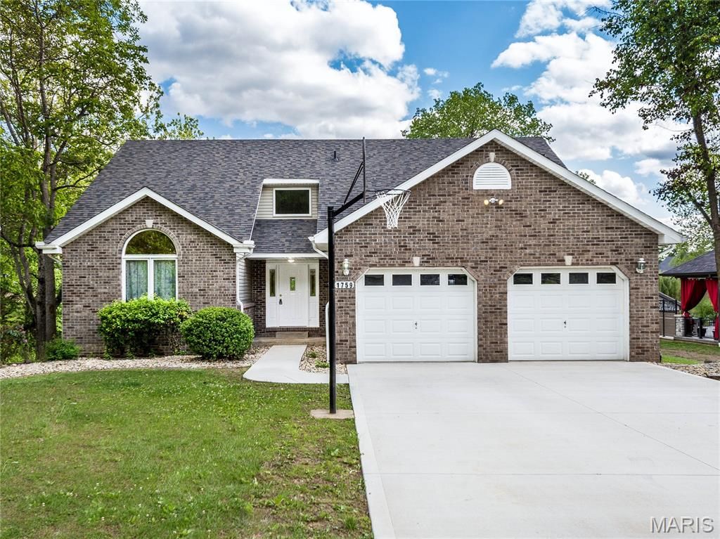 1759 Fountainbleu Drive, Worden, IL 62097