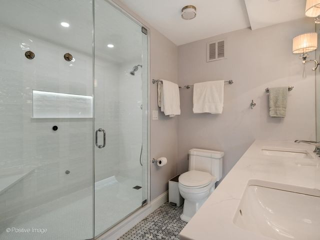 505 N LAKE SHORE Drive 4901-12, Chicago, IL 60611