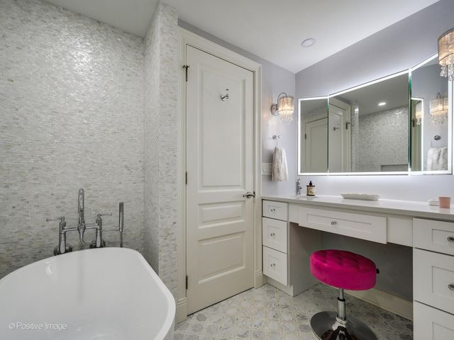 505 N LAKE SHORE Drive 4901-12, Chicago, IL 60611