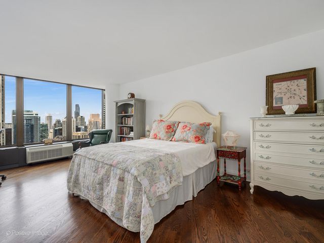505 N LAKE SHORE Drive 4901-12, Chicago, IL 60611