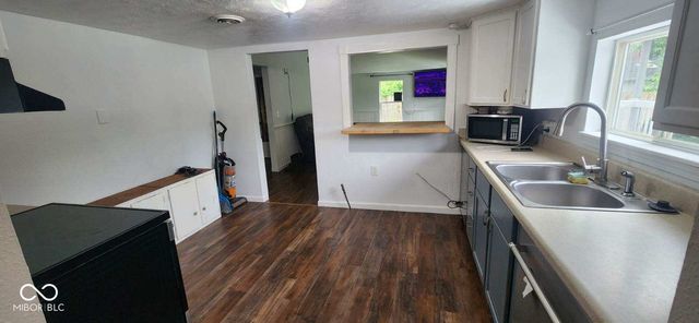 343 N Meridian Street, Greenwood, IN 46143