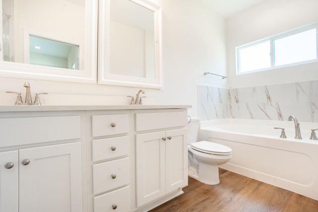 132 2nd Avenue, Shalimar, FL 32579