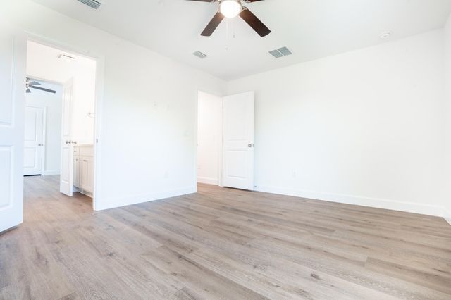 132 2nd Avenue, Shalimar, FL 32579