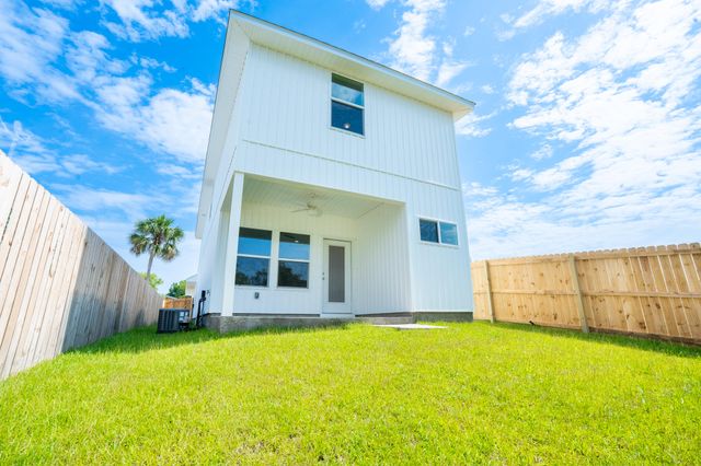 132 2nd Avenue, Shalimar, FL 32579