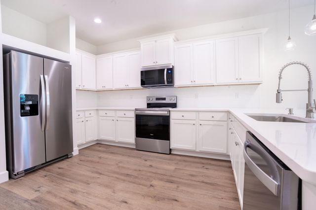 132 2nd Avenue, Shalimar, FL 32579