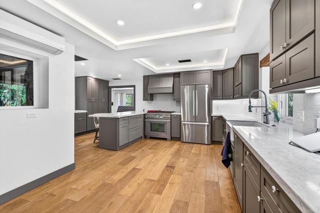 24185 Wildwood Glen Lane, Alpine, CA 91901
