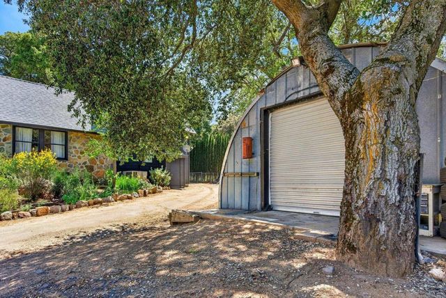 24185 Wildwood Glen Lane, Alpine, CA 91901