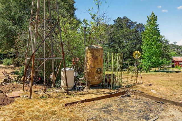 24185 Wildwood Glen Lane, Alpine, CA 91901