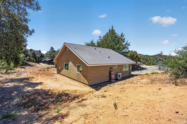 24185 Wildwood Glen Lane, Alpine, CA 91901