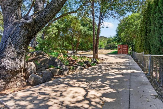 24185 Wildwood Glen Lane, Alpine, CA 91901