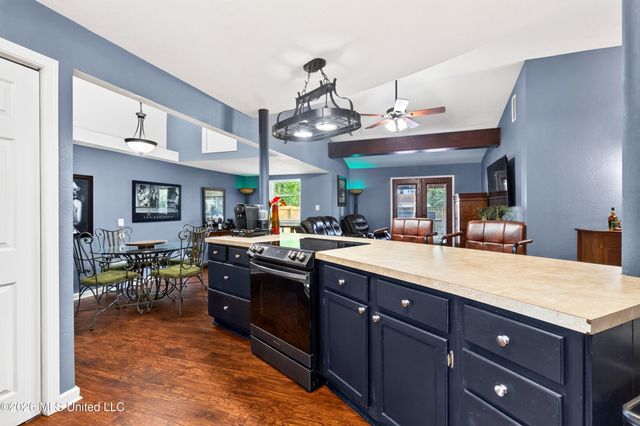 1906 Curcor Drive, Gulfport, MS 39507