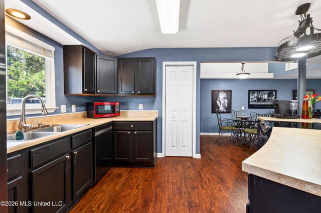 1906 Curcor Drive, Gulfport, MS 39507