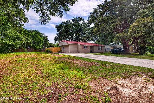 1906 Curcor Drive, Gulfport, MS 39507