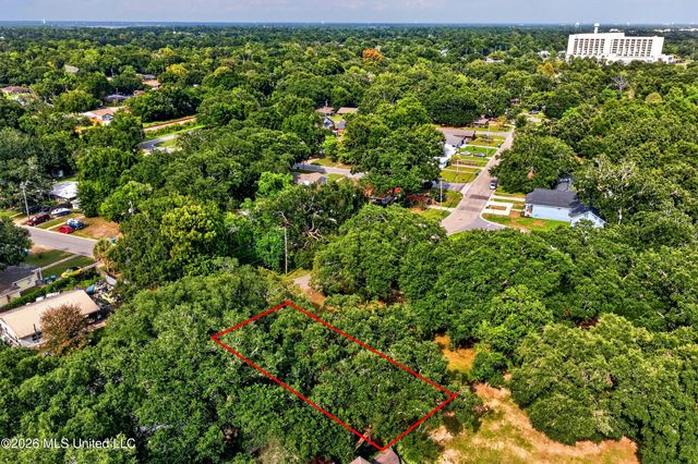 1906 Curcor Drive, Gulfport, MS 39507