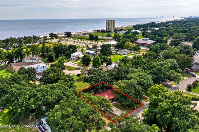 1906 Curcor Drive, Gulfport, MS 39507