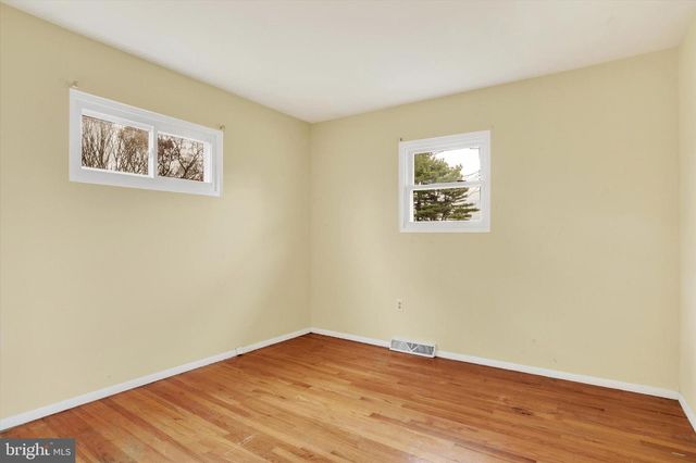 490 SUE DR, Hummelstown, PA 17036