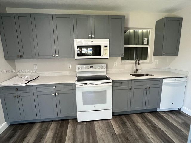 2837 NW 8th St 2837, Fort Lauderdale, FL 33311