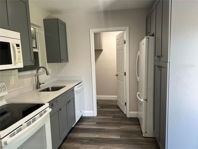 2837 NW 8th St 2837, Fort Lauderdale, FL 33311