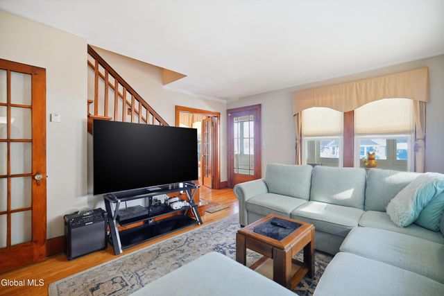 128 Old Loudon Road, Colonie, NY 12110