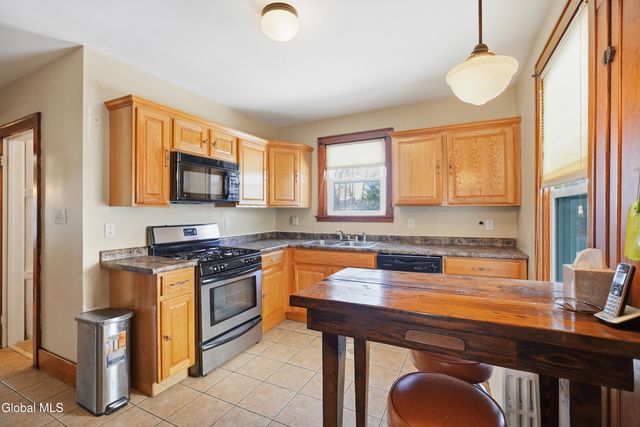 128 Old Loudon Road, Colonie, NY 12110