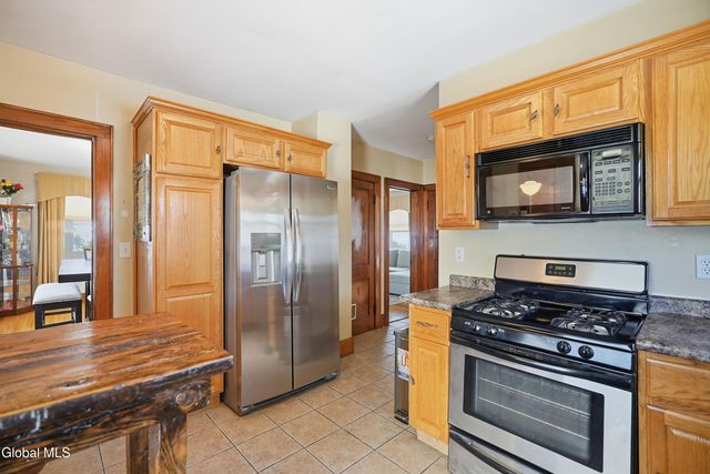 128 Old Loudon Road, Colonie, NY 12110