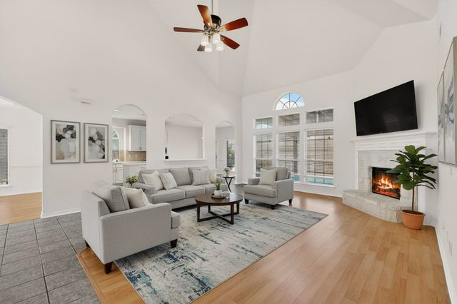 2808 Saint Mark Drive, Mansfield, TX 76063