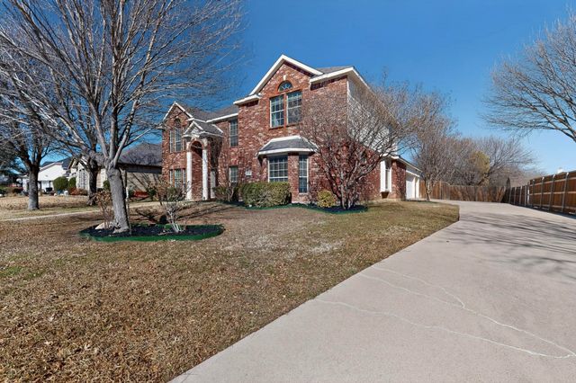 2808 Saint Mark Drive, Mansfield, TX 76063