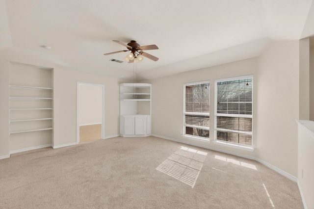 2808 Saint Mark Drive, Mansfield, TX 76063