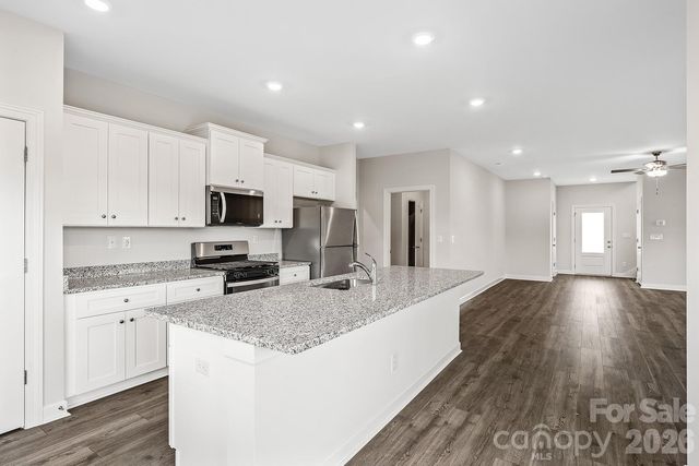 6516 Fairford Drive, Charlotte, NC 28215