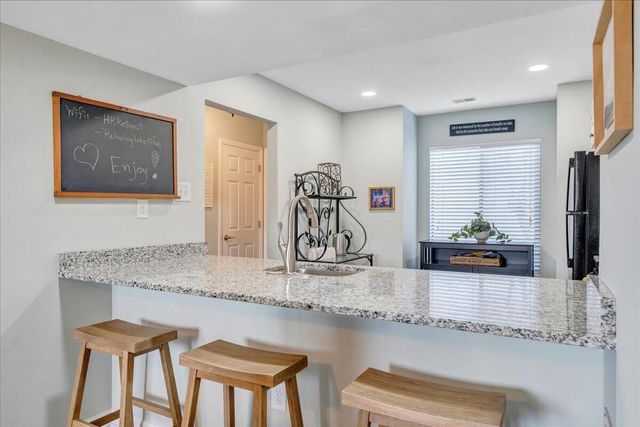 506 Harbor Ridge DR, Goodview, VA 24095