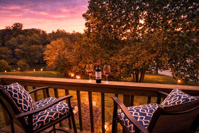 506 Harbor Ridge DR, Goodview, VA 24095