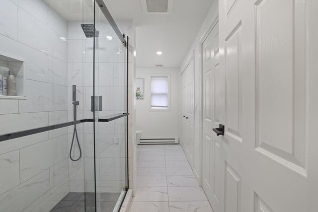15 Riverside Ct, Norwood, MA 02062