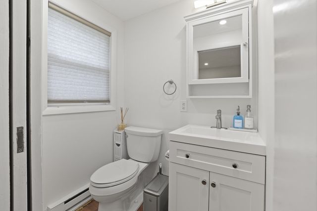 15 Riverside Ct, Norwood, MA 02062