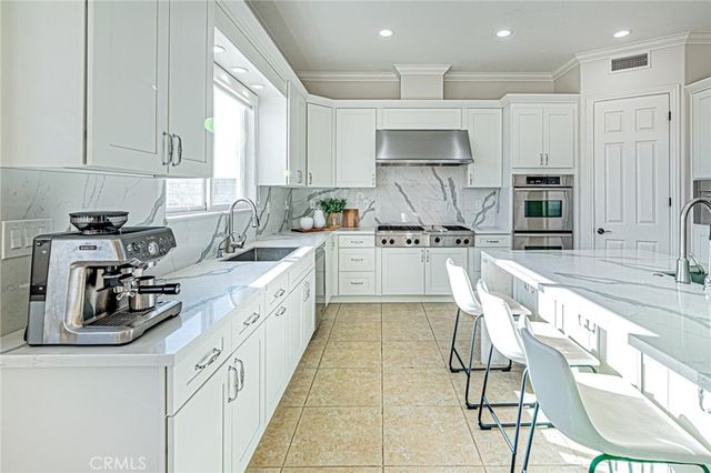 18742 Turfway, Yorba Linda, CA 92886