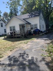 9 Quarry Crossing Road, Queensbury, NY 12804