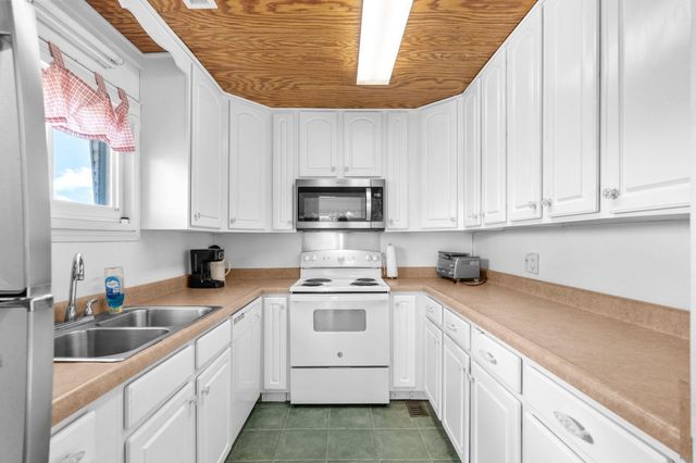 308 54th Ave. N, North Myrtle Beach, SC 29582